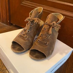 Adrienne Vittadini Brown Sandals